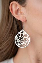 Load image into Gallery viewer, Garden Mosaic Silver Earring
